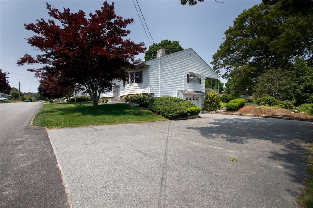 74 Kenyon Rd