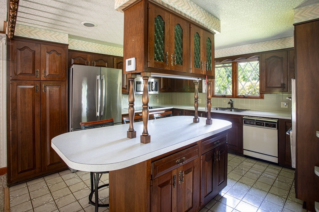 74 Kenyon Rd