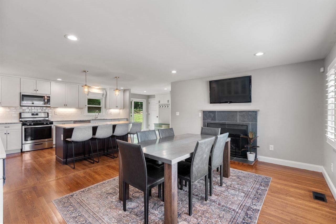 72 Bornwood Drive, Norwood, MA Photo #10