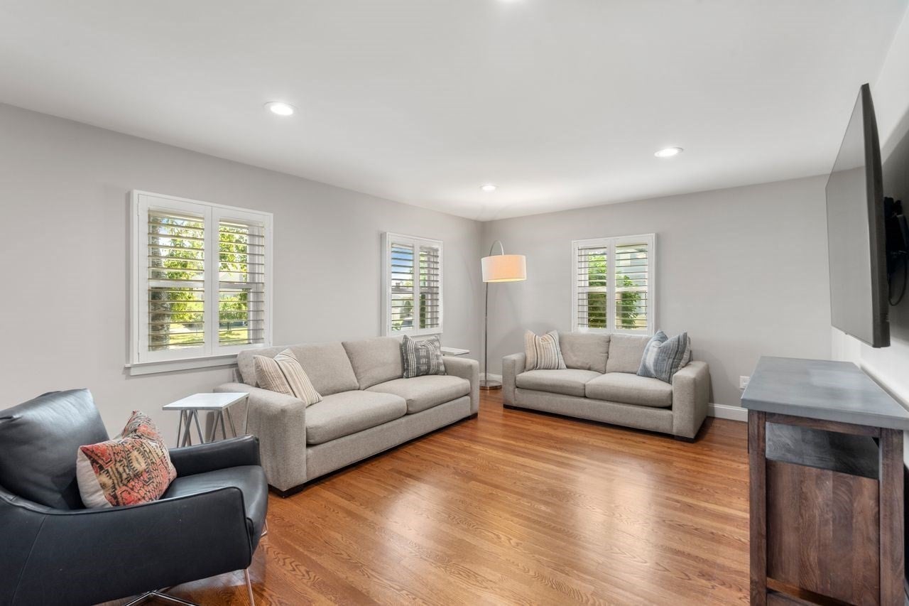 72 Bornwood Drive, Norwood, MA Photo #11