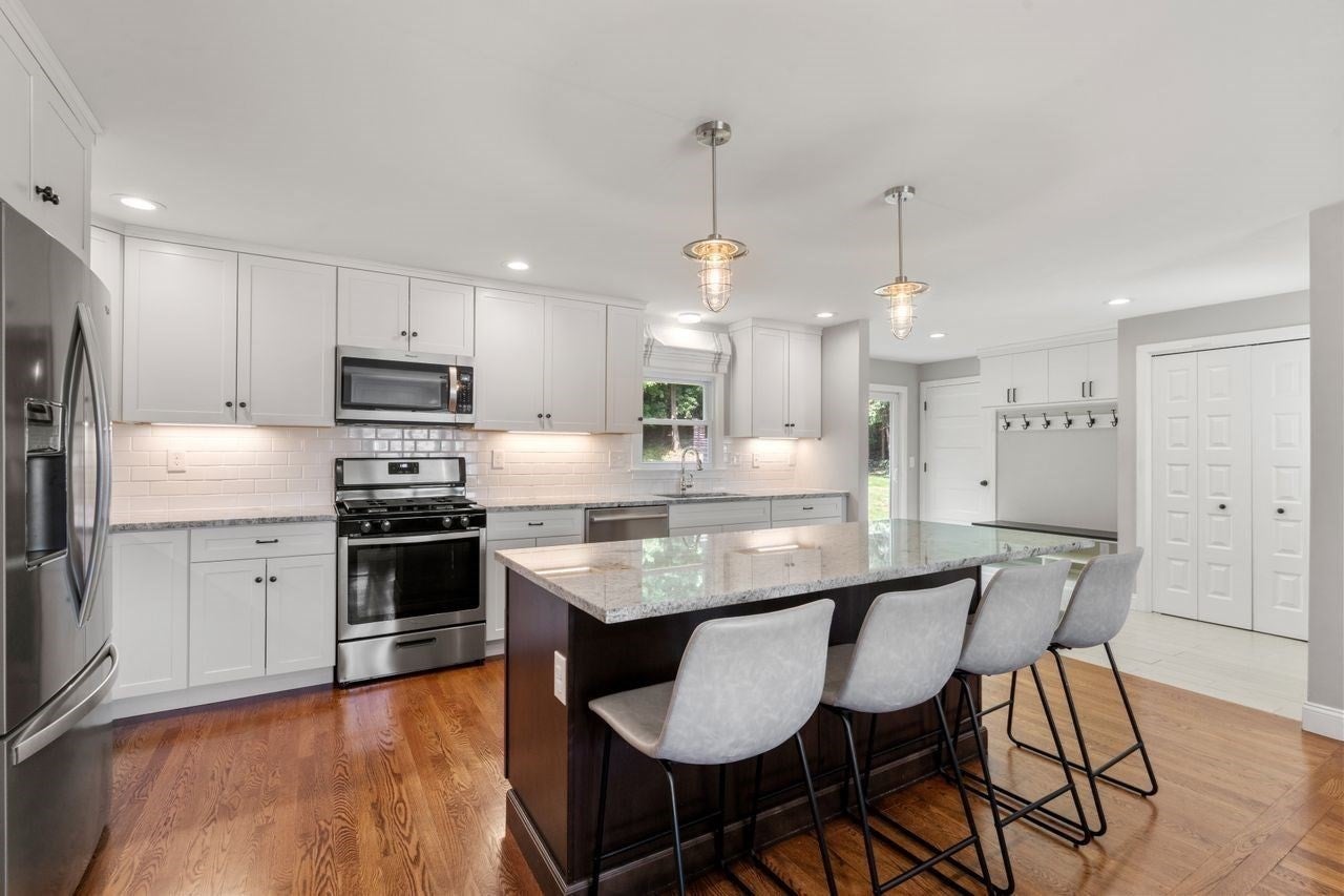 72 Bornwood Drive, Norwood, MA Photo #7