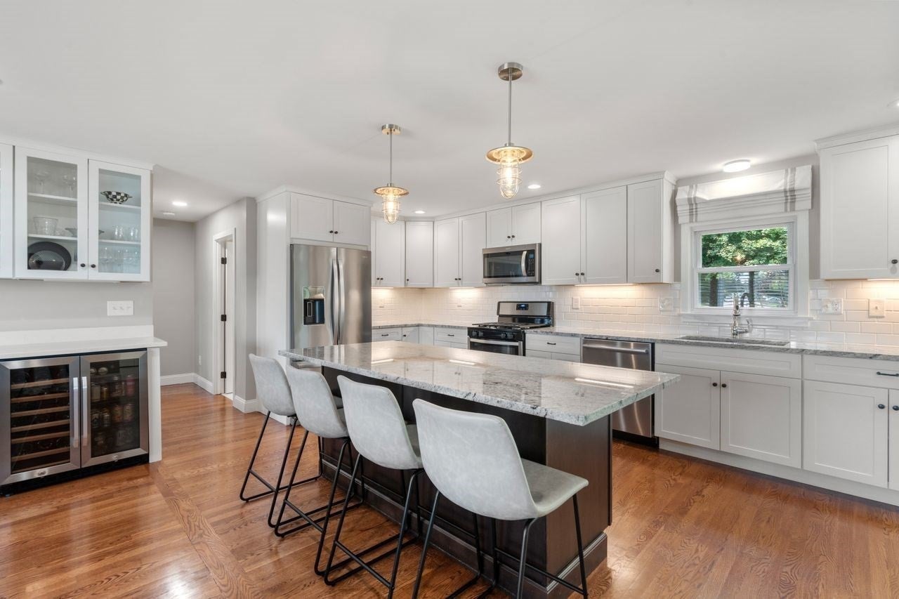 72 Bornwood Drive, Norwood, MA Photo #8