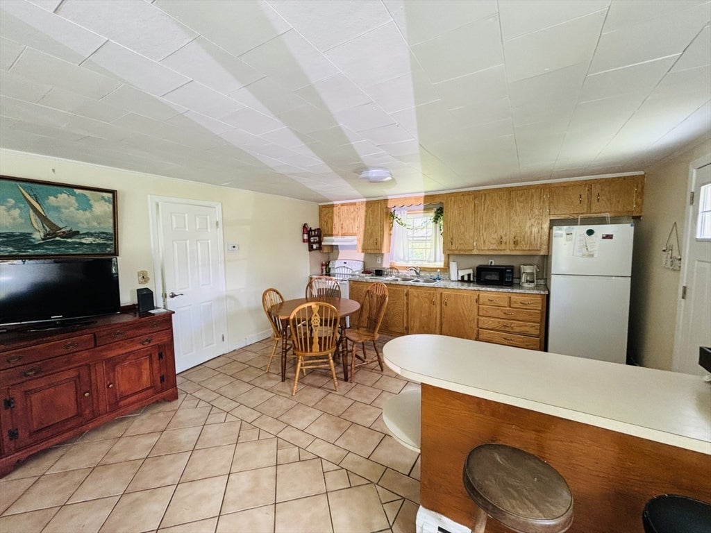 64 Hemlock Avenue, Narragansett, RI, 64 Hemlock Avenue, Narragansett, RI Photo #7