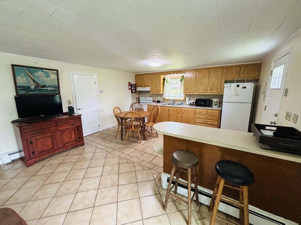 64 Hemlock Avenue, Narragansett, RI, 64 Hemlock Avenue, Narragansett, RI Photo #6