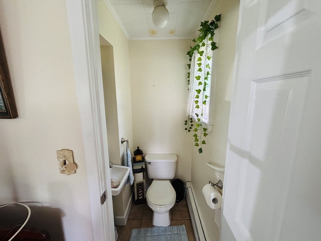 64 Hemlock Avenue, Narragansett, RI, 64 Hemlock Avenue, Narragansett, RI Photo #9