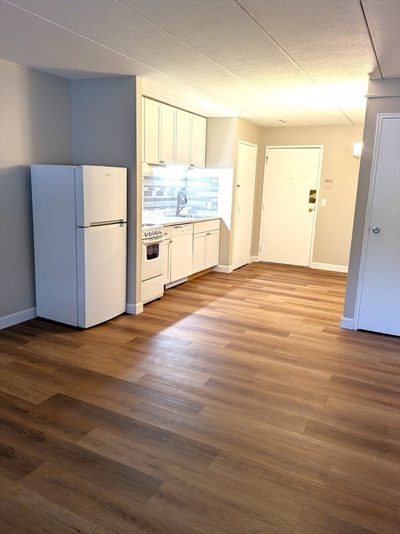 126 Beaver St 10