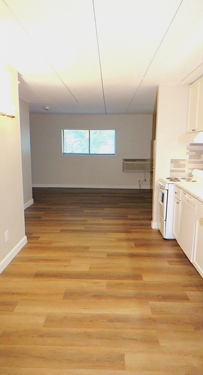 126 Beaver St 10