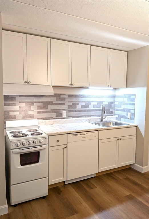 126 Beaver St 10