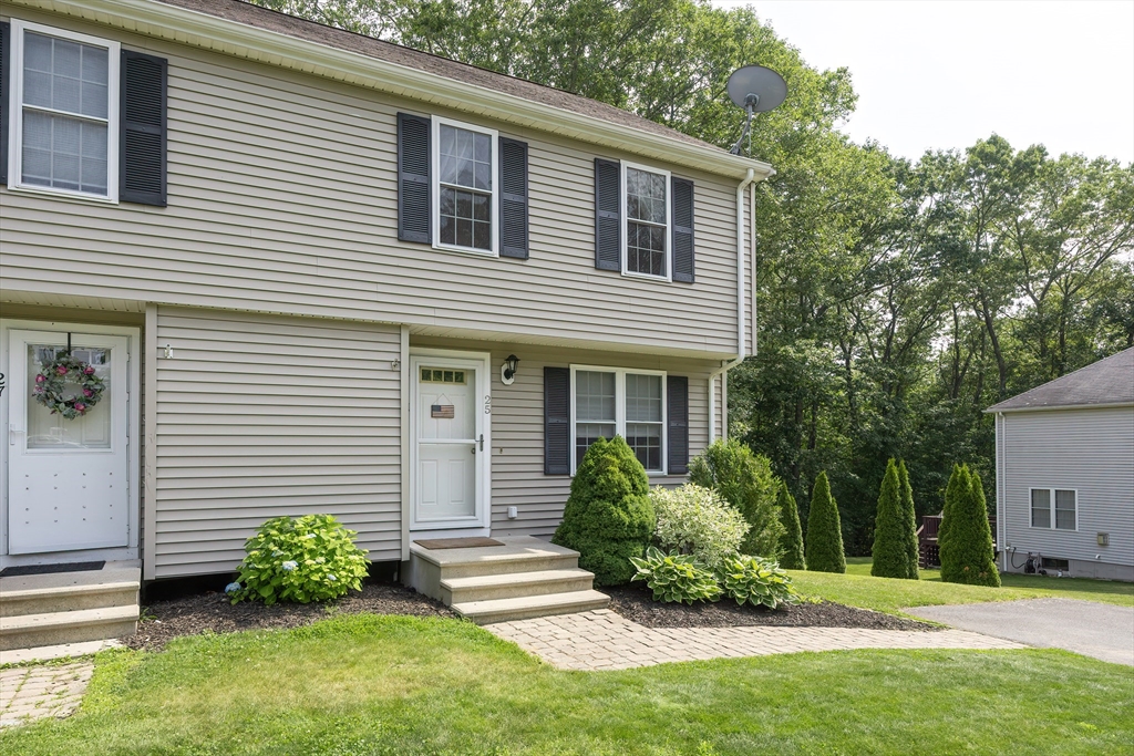 25 Sharlene Ln 25