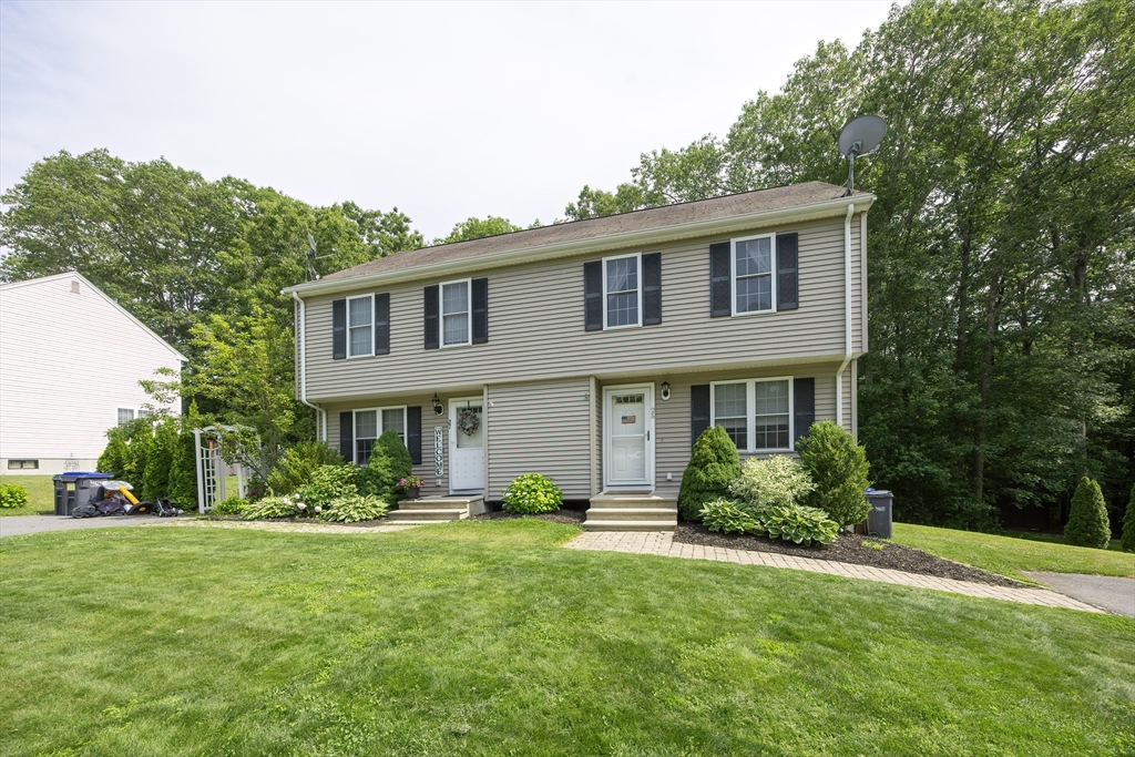 25 Sharlene Ln 25