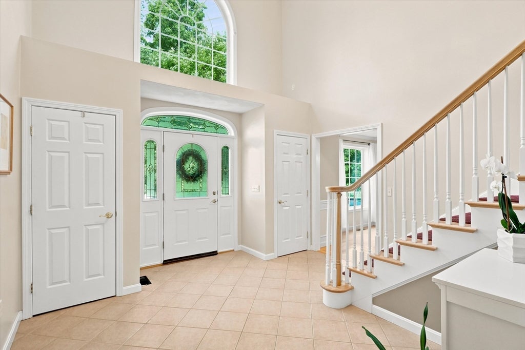 6 Londonderry Ln, Georgetown, MA, 6 Londonderry Ln, Georgetown, MA Photo #2