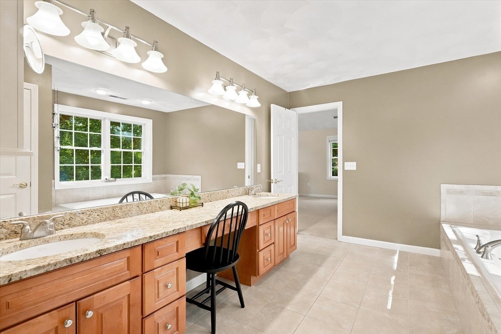 6 Londonderry Ln, Georgetown, MA, 6 Londonderry Ln, Georgetown, MA Photo #22