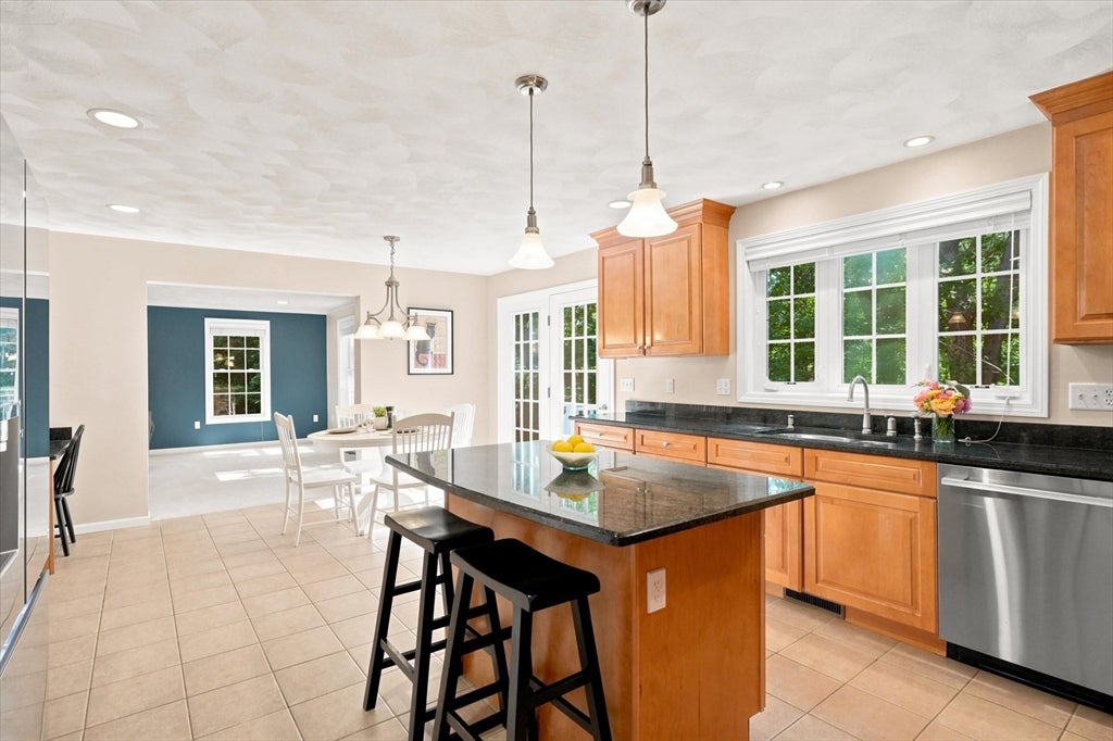 6 Londonderry Ln, Georgetown, MA, 6 Londonderry Ln, Georgetown, MA Photo #7