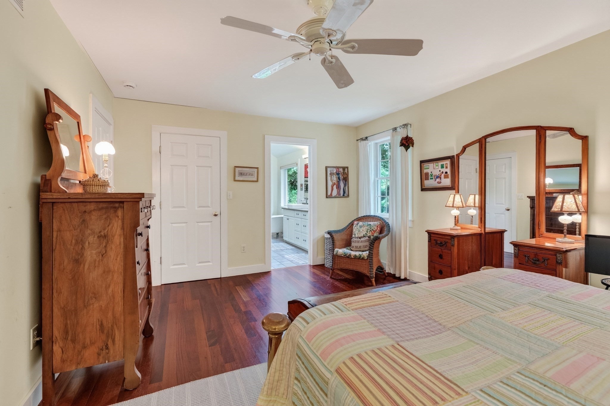 61 Canonicus Ave, Oak Bluffs, MA Photo #21