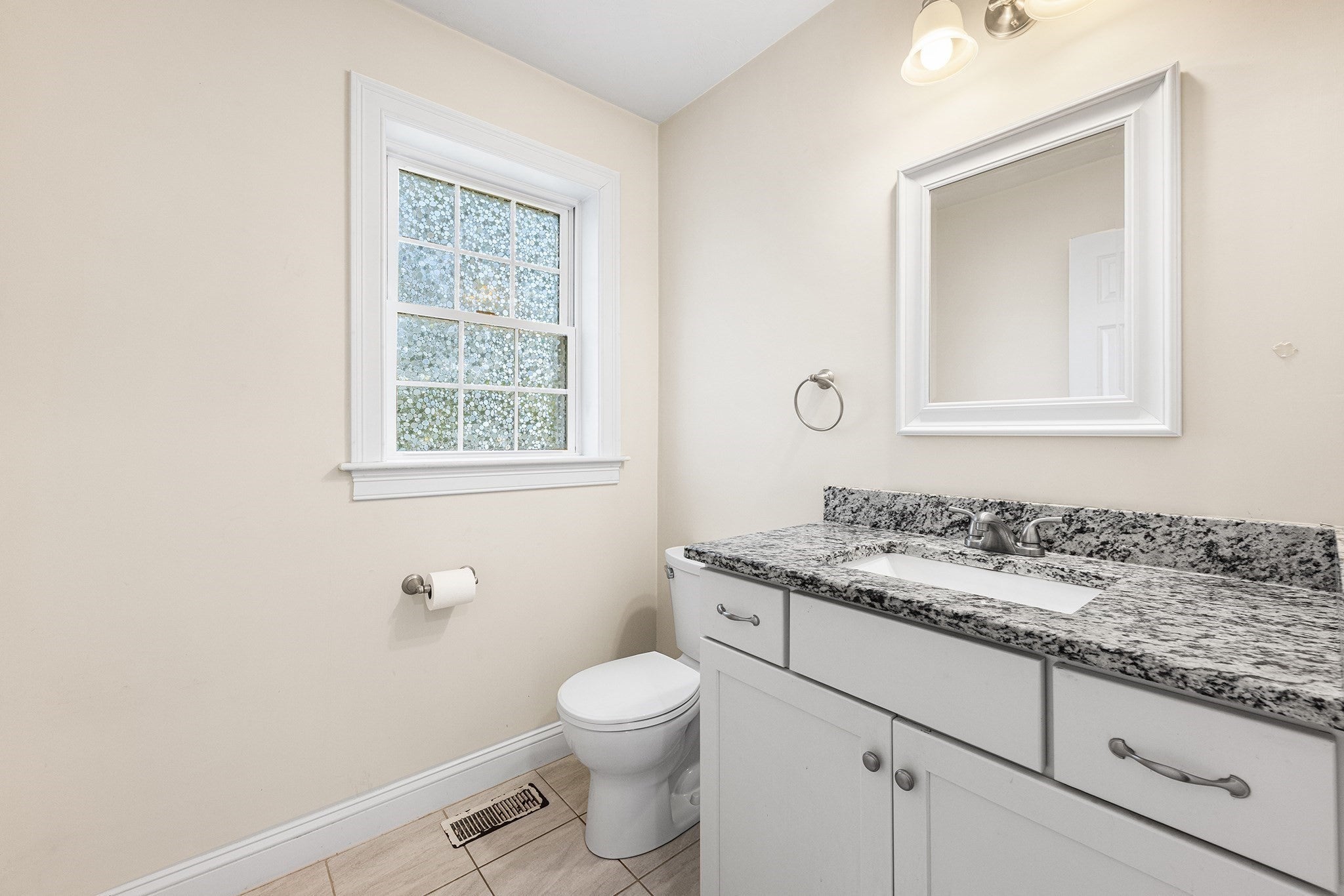 21 Clark St #21, Abington, MA Photo #13