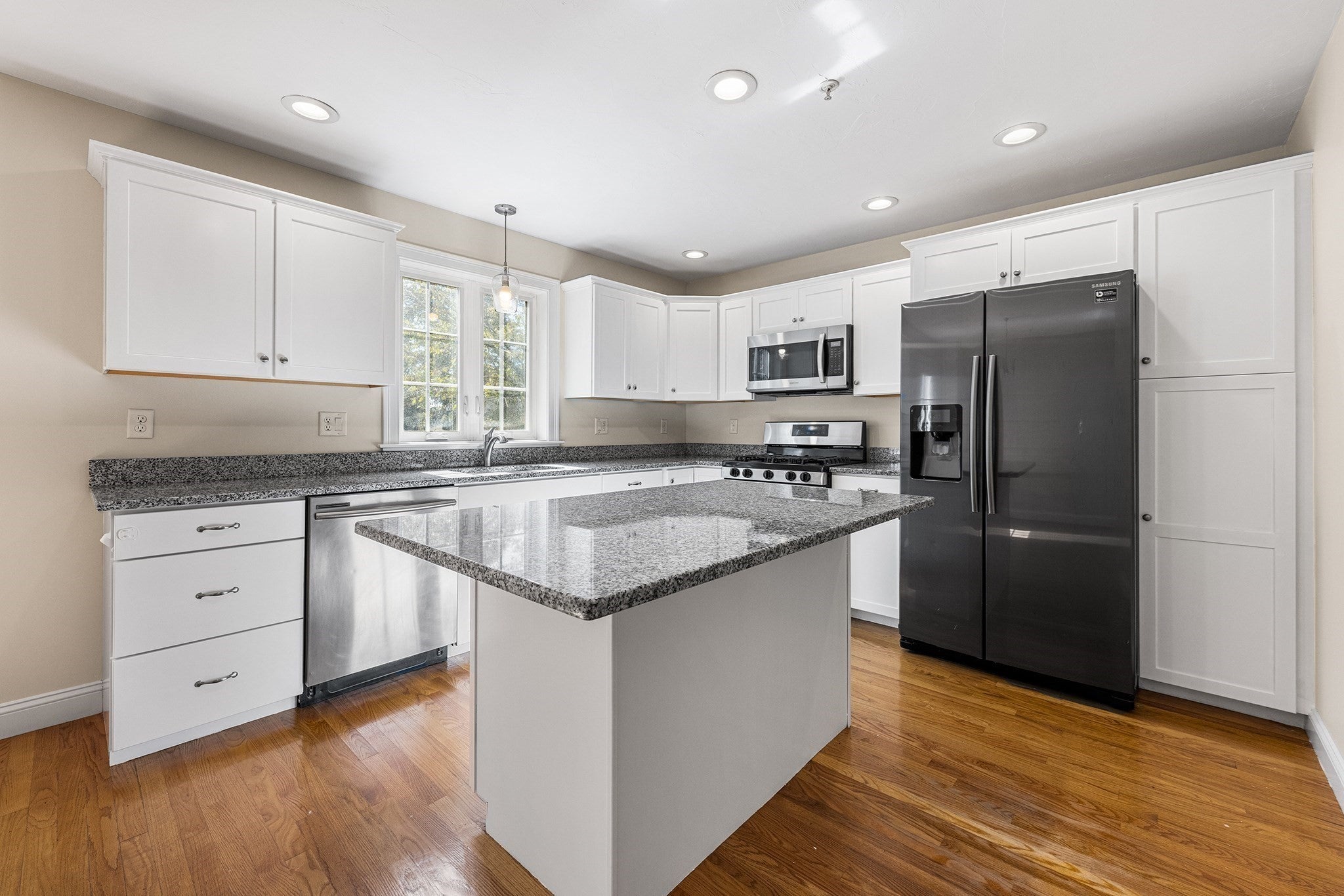 21 Clark St #21, Abington, MA Photo #9