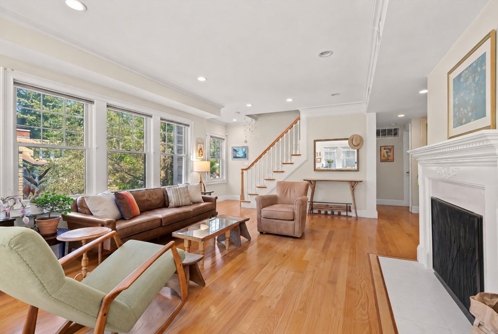 37-39 Beaconsfield Road, Brookline, MA, 37-39 Beaconsfield Road, Brookline, MA Photo #4