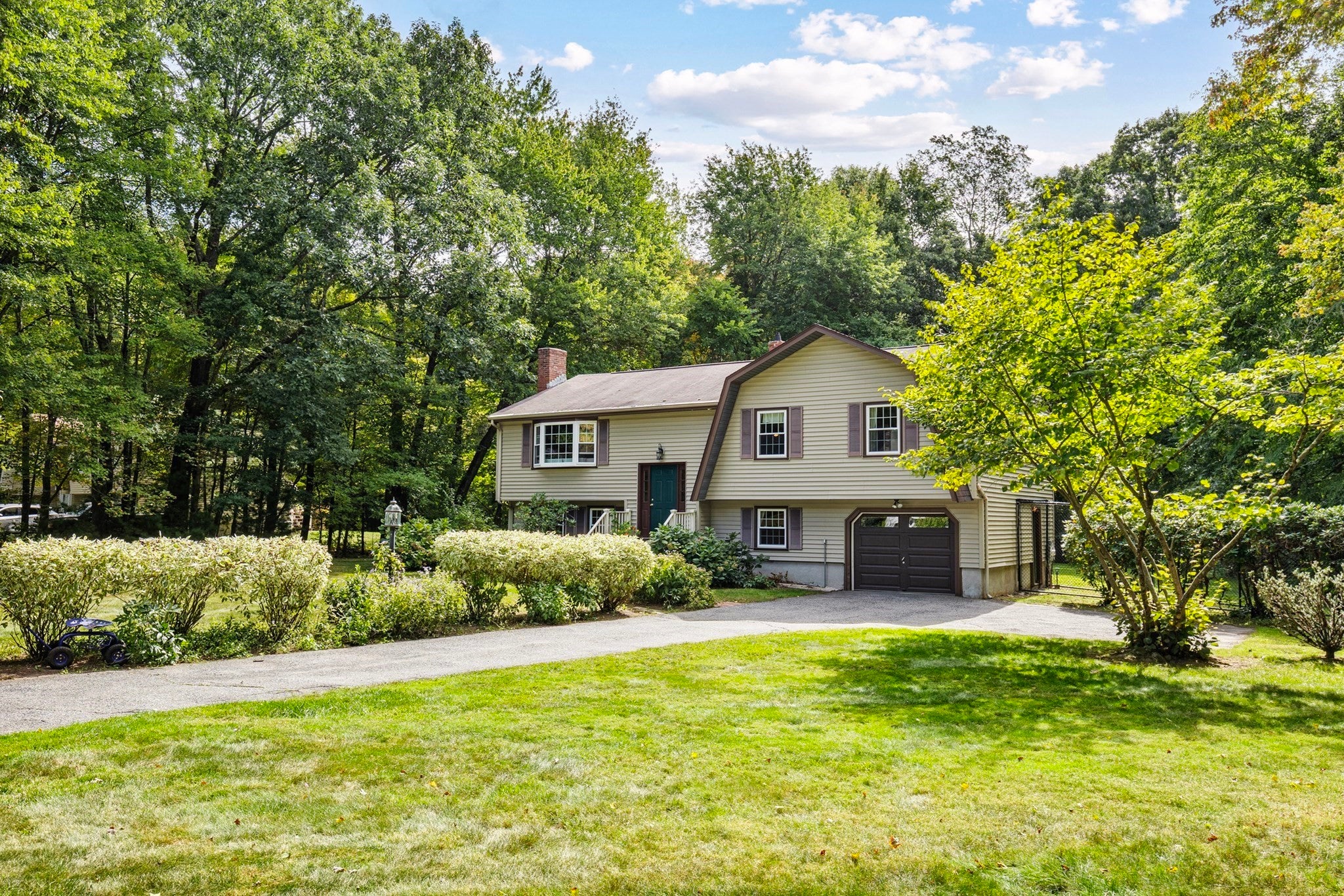 23 Teresa Rd, Hopkinton, MA, 23 Teresa Rd, Hopkinton, MA Photo #2