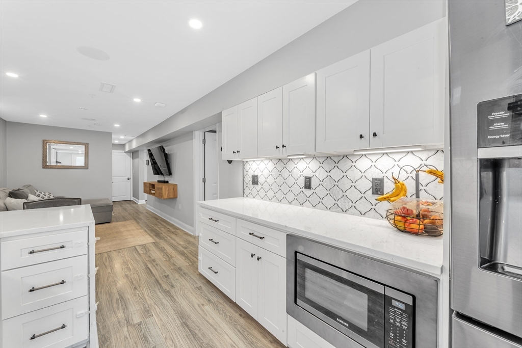 222 Roslindale Ave 1
