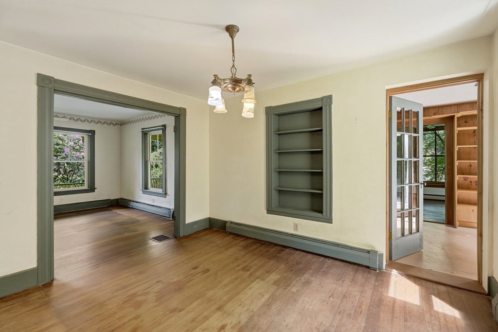 52 Baker St, Amherst, MA Photo #9