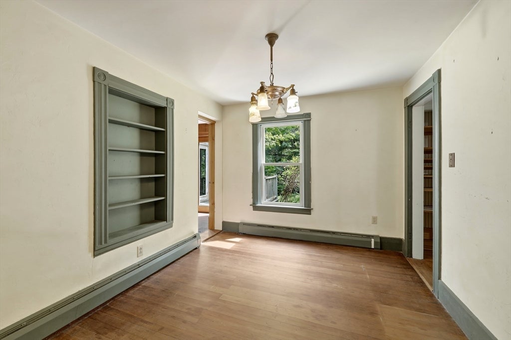 52 Baker St, Amherst, MA Photo #8