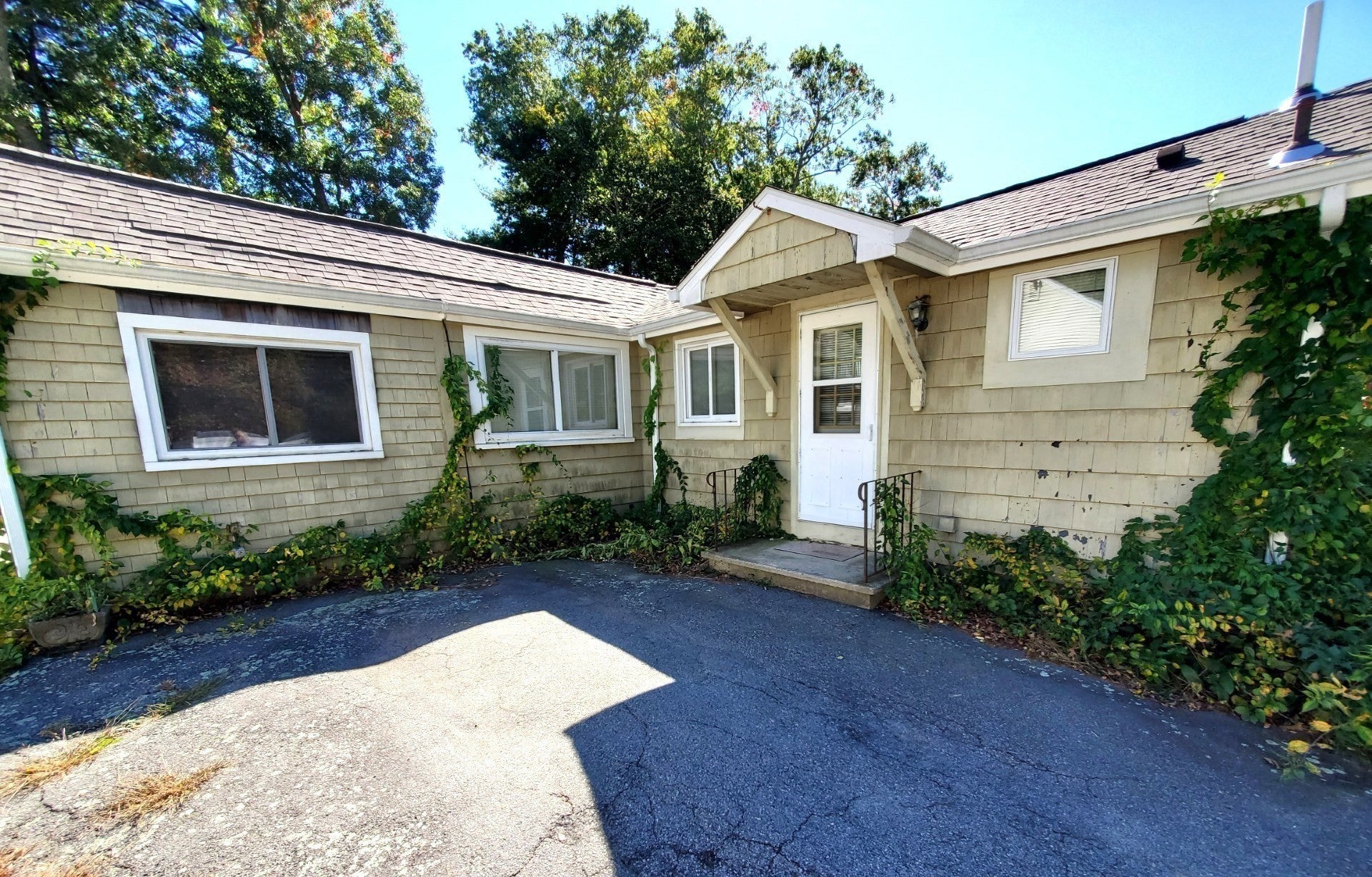 80 West St, Pembroke, MA, 80 West St, Pembroke, MA Photo #1