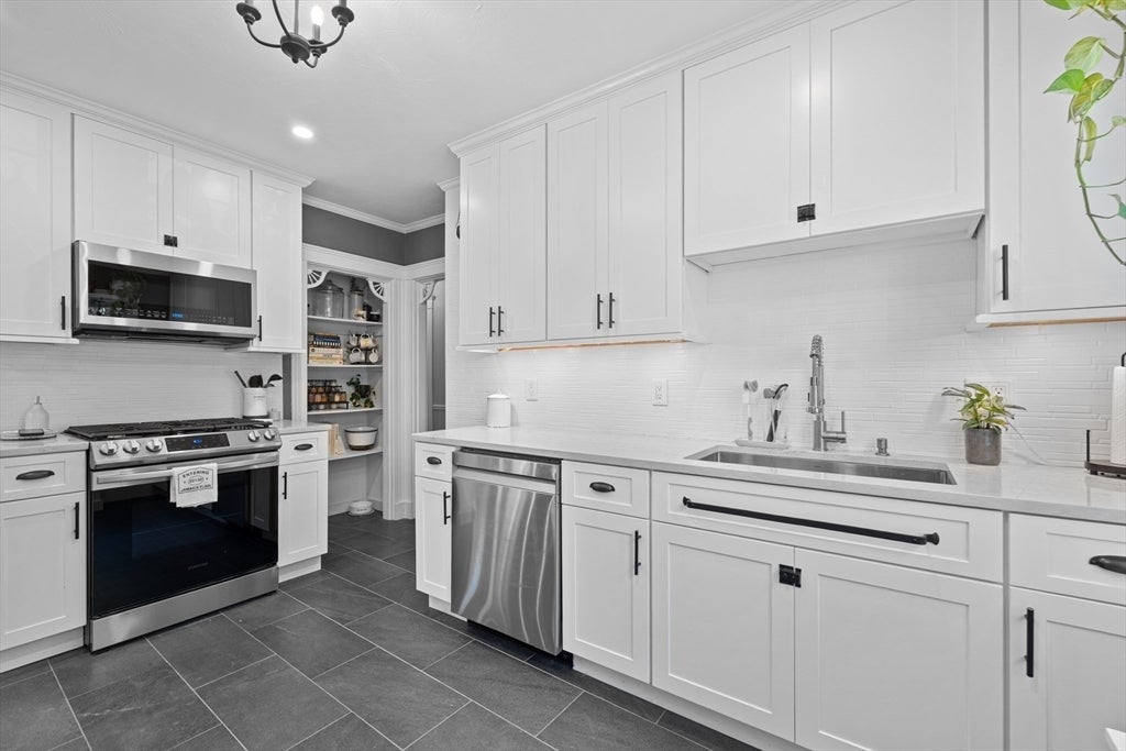 427-429 S Huntington Ave #1, Boston, MA, 427-429 S Huntington Ave #1, Boston, MA Photo #18