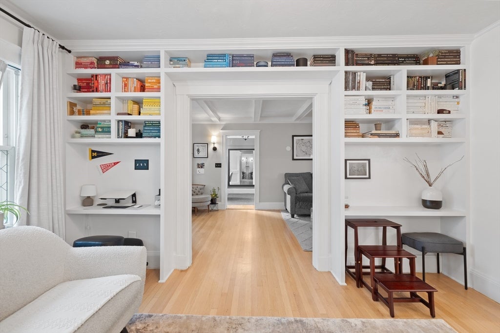 427-429 S Huntington Ave #1, Boston, MA, 427-429 S Huntington Ave #1, Boston, MA Photo #6