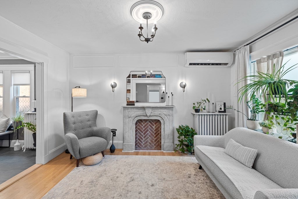 427-429 S Huntington Ave #1, Boston, MA, 427-429 S Huntington Ave #1, Boston, MA Photo #2