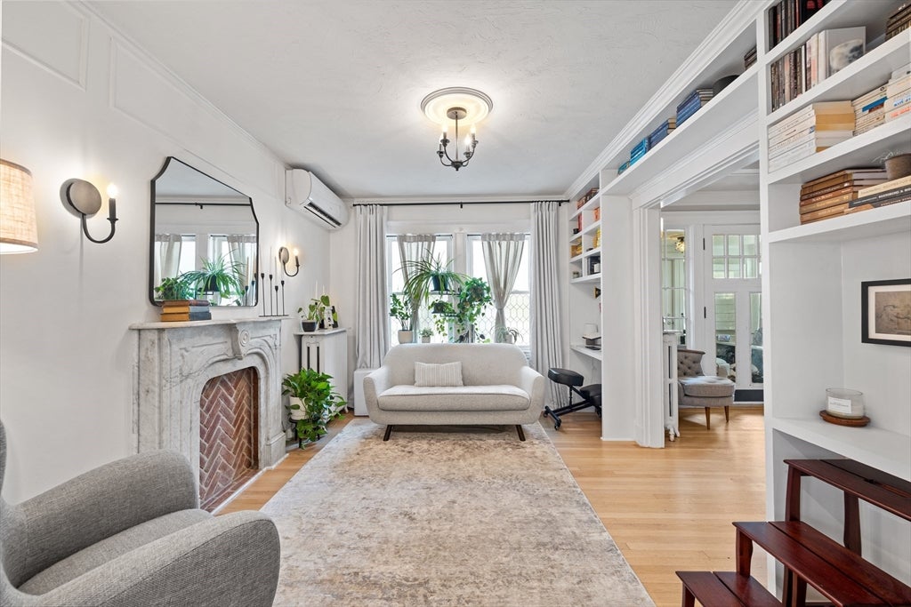 427-429 S Huntington Ave #1, Boston, MA, 427-429 S Huntington Ave #1, Boston, MA Photo #5