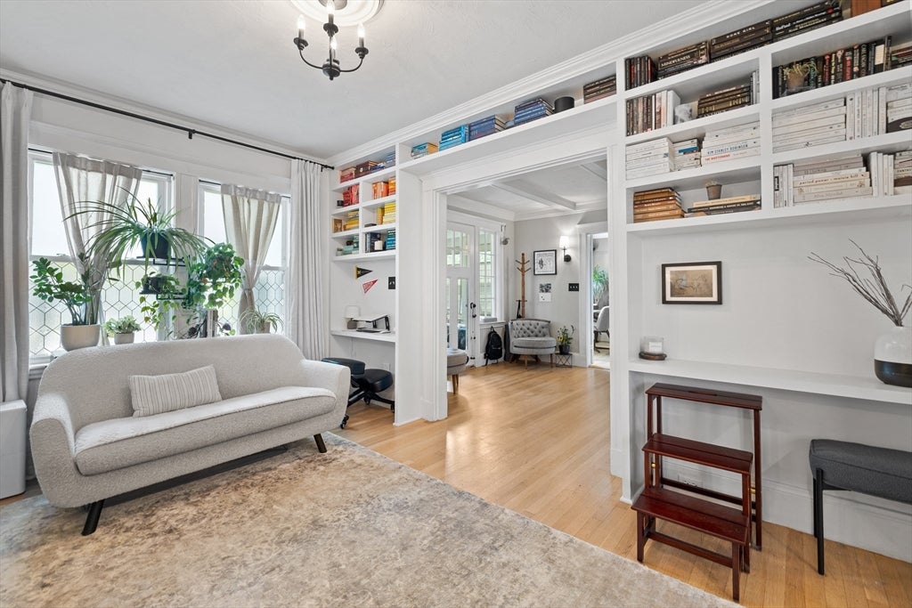 427-429 S Huntington Ave #1, Boston, MA, 427-429 S Huntington Ave #1, Boston, MA Photo #4