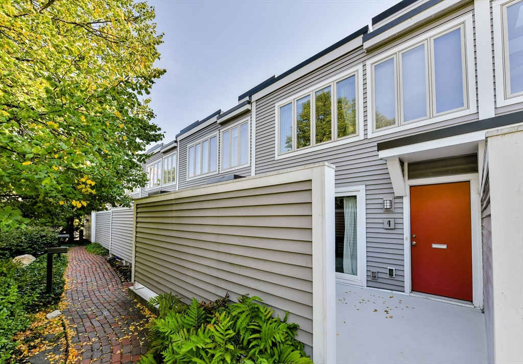 4 Fresh Pond Pl, Cambridge, MA Photo #23