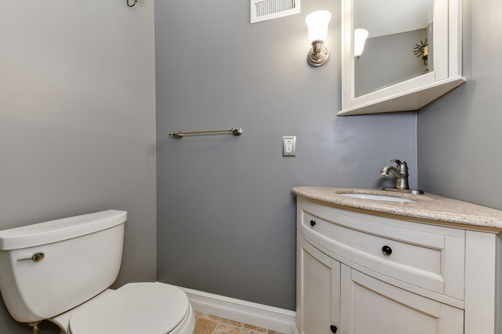 4 Fresh Pond Pl, Cambridge, MA Photo #13