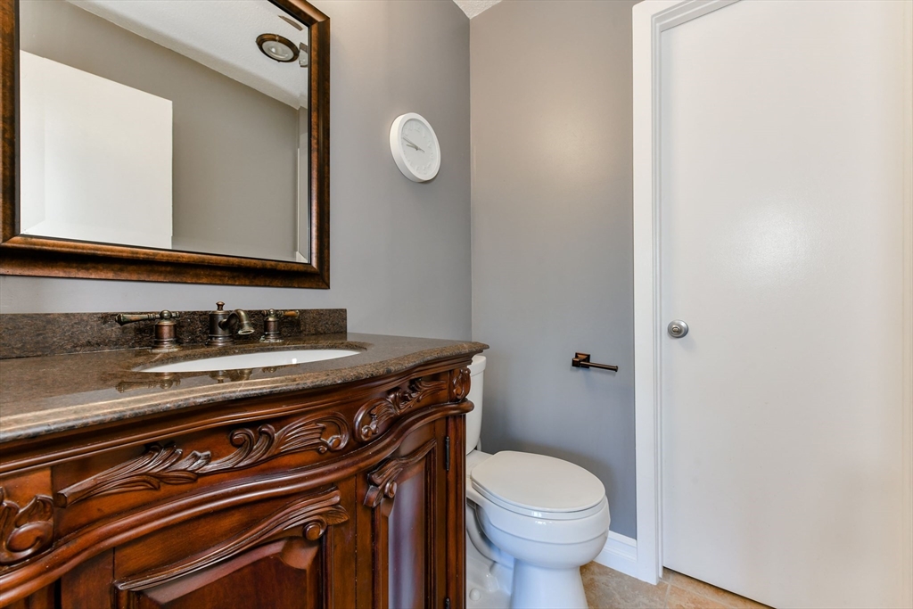 4 Fresh Pond Pl, Cambridge, MA Photo #17