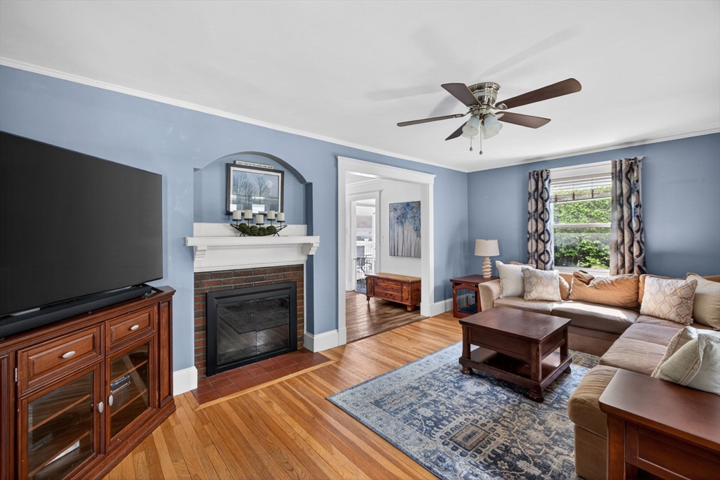 11 Clifton Ave, Beverly, MA Photo #10