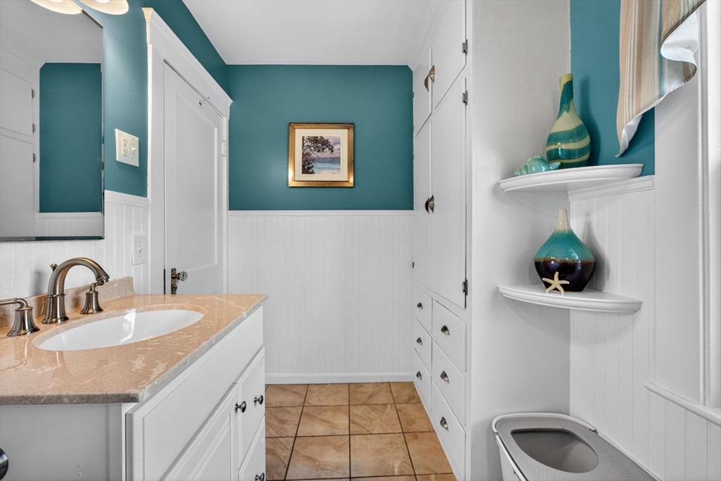11 Clifton Ave, Beverly, MA Photo #15