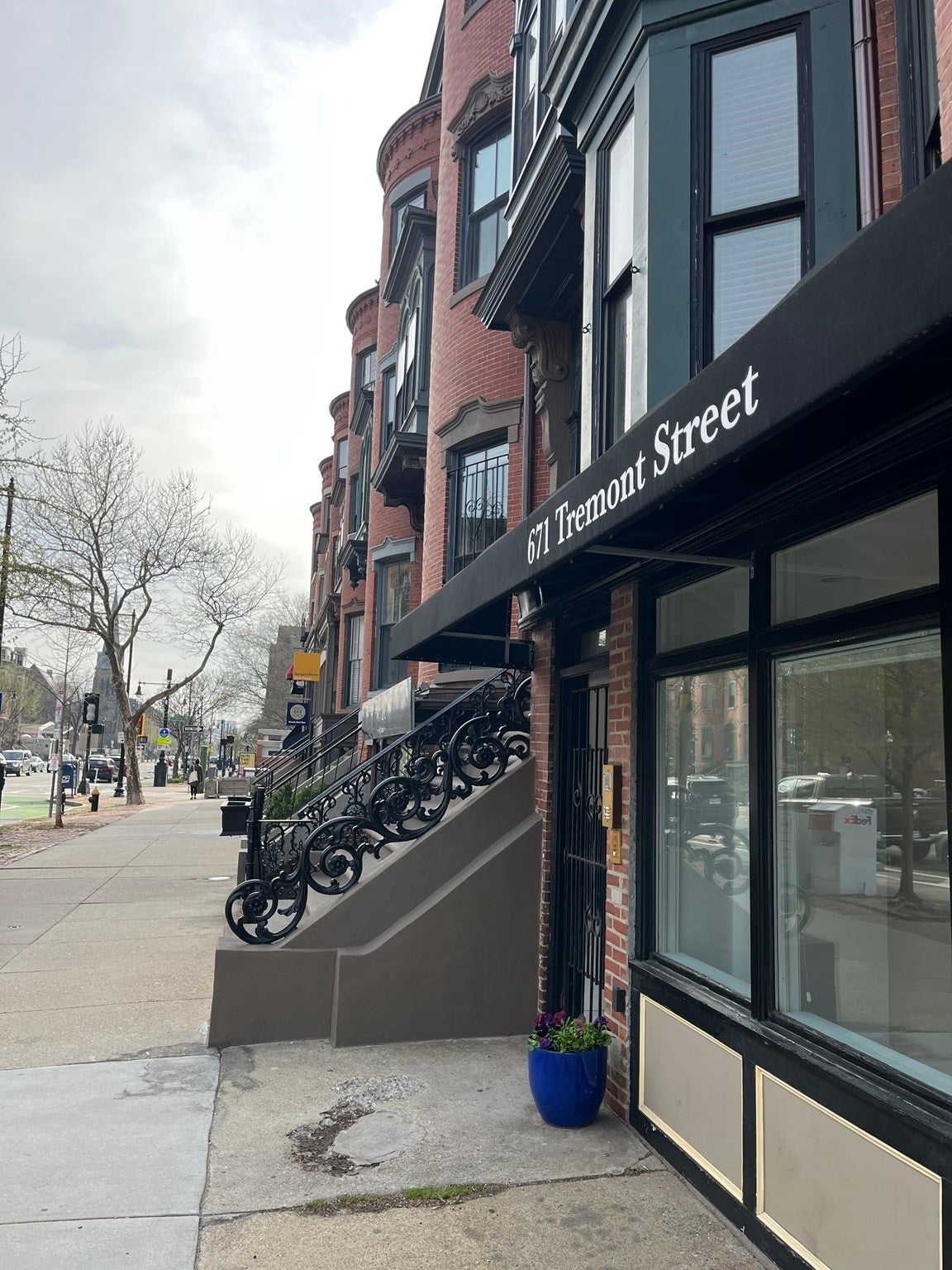 671 Tremont Street 01
