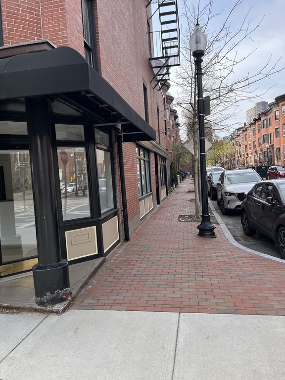 671 Tremont Street 01