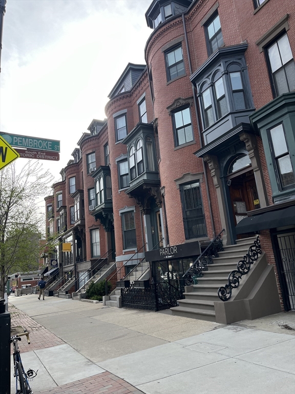 671 Tremont Street 01