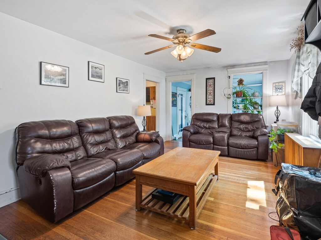 35 Brook Rd