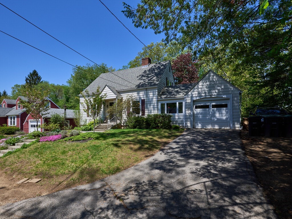 35 Brook Rd