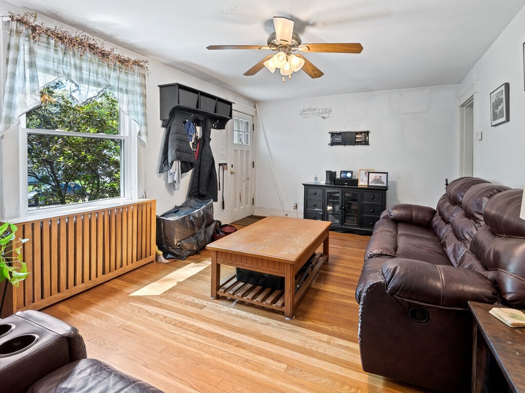 35 Brook Rd