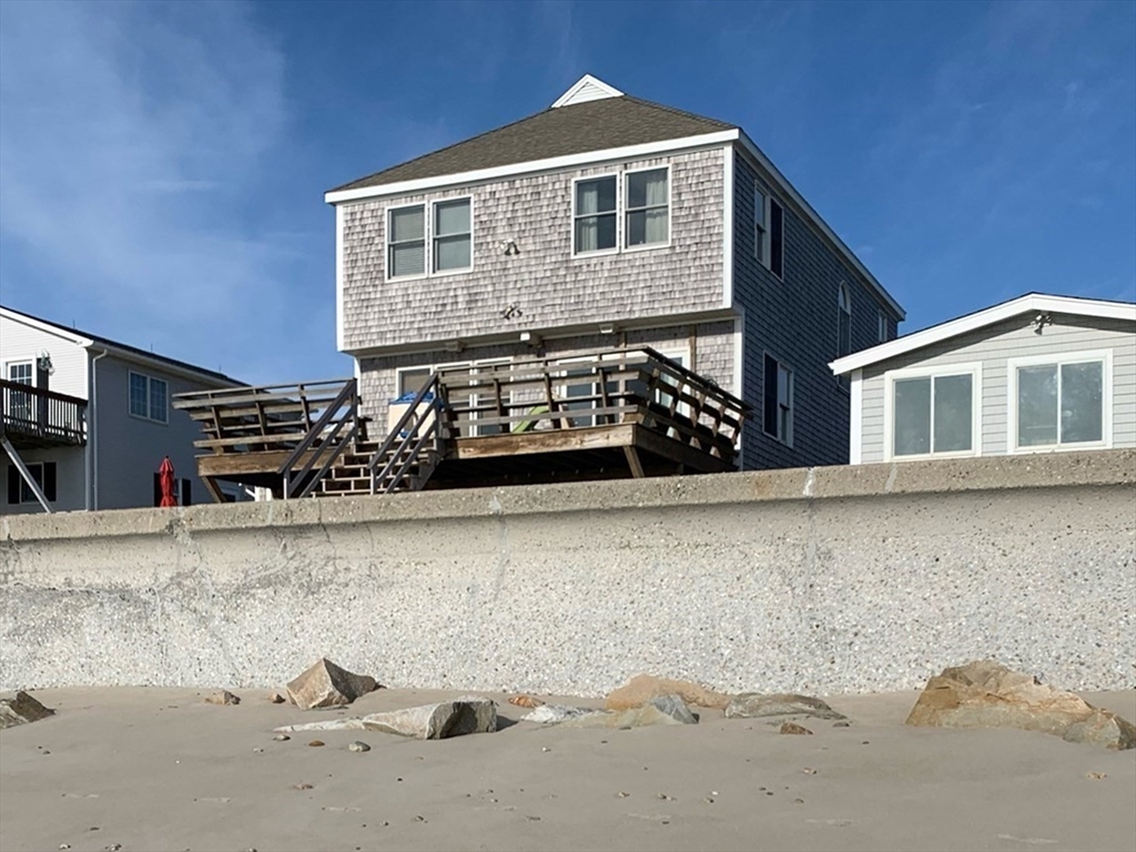 61 Ocean Road North