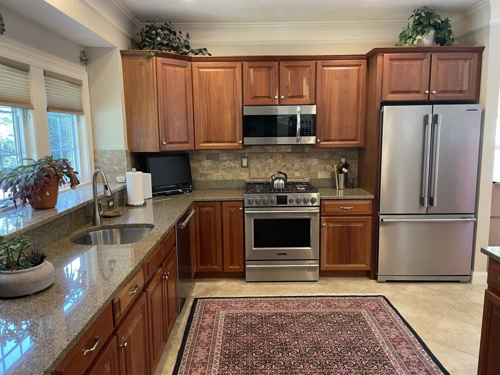 12 Mcneil Circle #12, Hopkinton, MA, 12 Mcneil Circle #12, Hopkinton, MA Photo #2