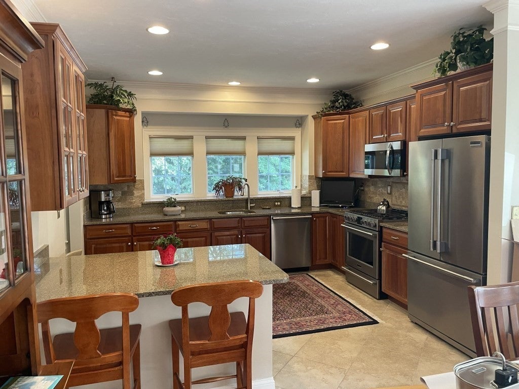 12 Mcneil Circle #12, Hopkinton, MA, 12 Mcneil Circle #12, Hopkinton, MA Photo #3