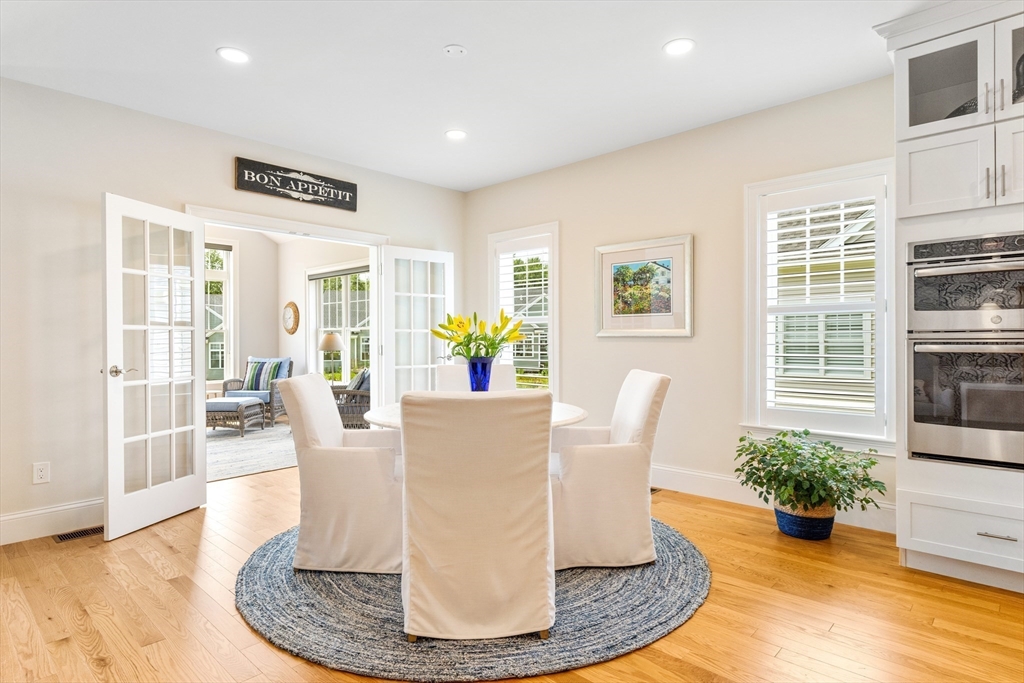 Wrentham, Massachusetts 02093, United States, 2 Bedrooms Bedrooms, ,2 BathroomsBathrooms,Residential,Active,166810