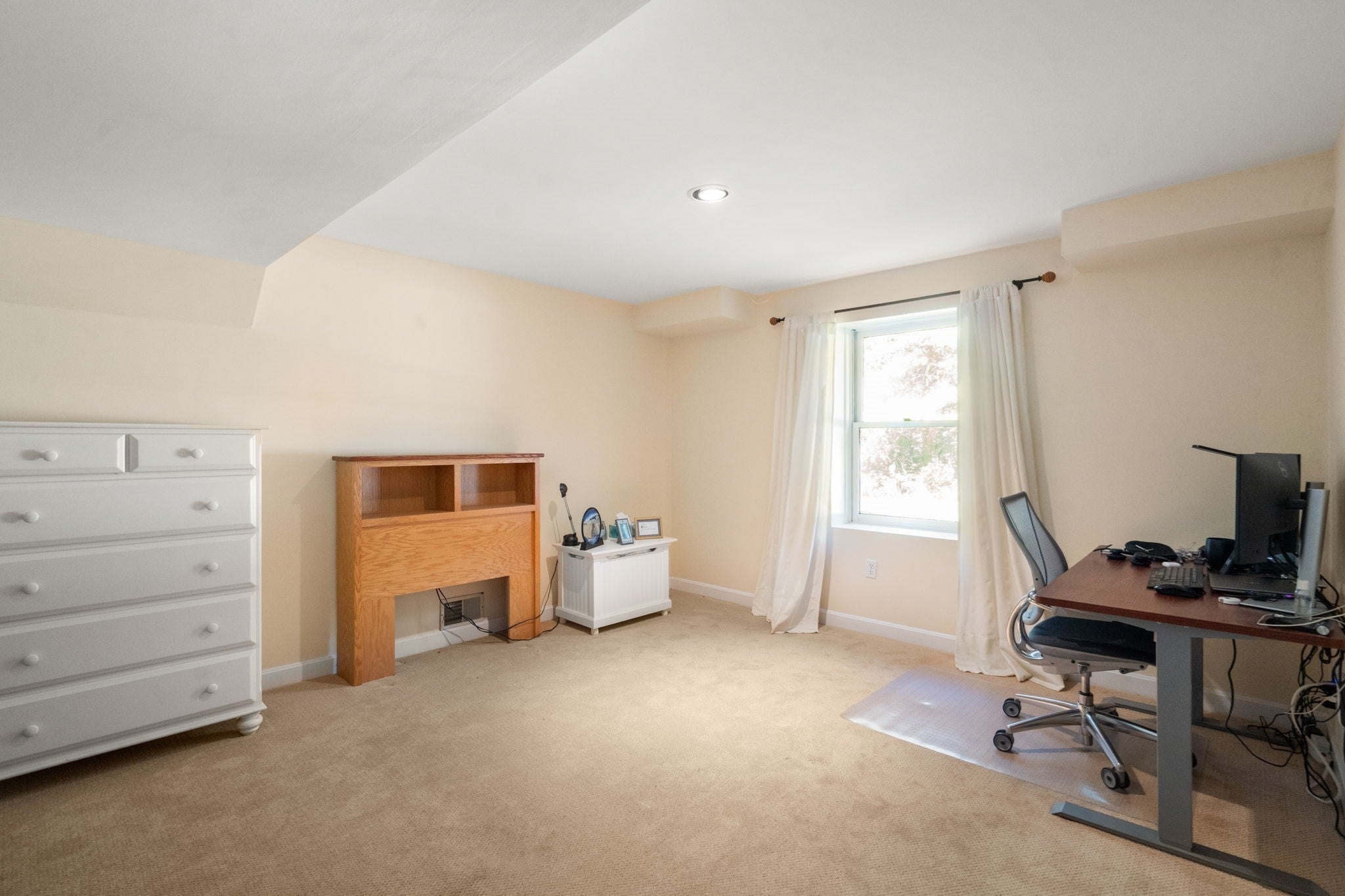 2 Sanger Cir, Dover, MA Photo #32