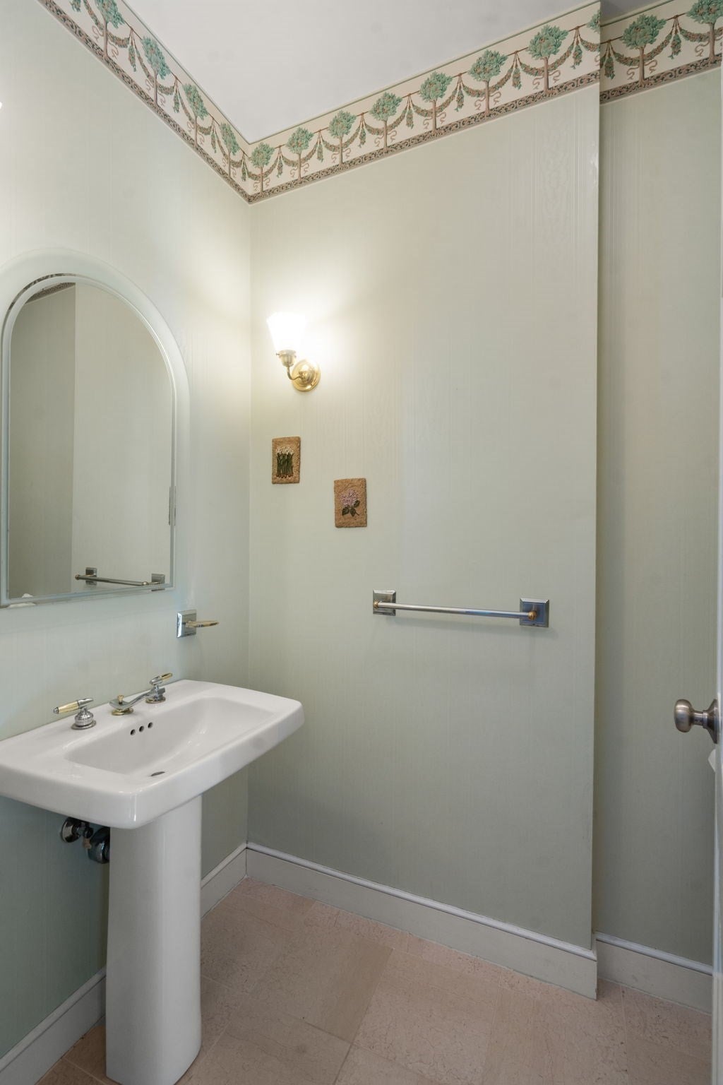 2 Sanger Cir, Dover, MA Photo #16