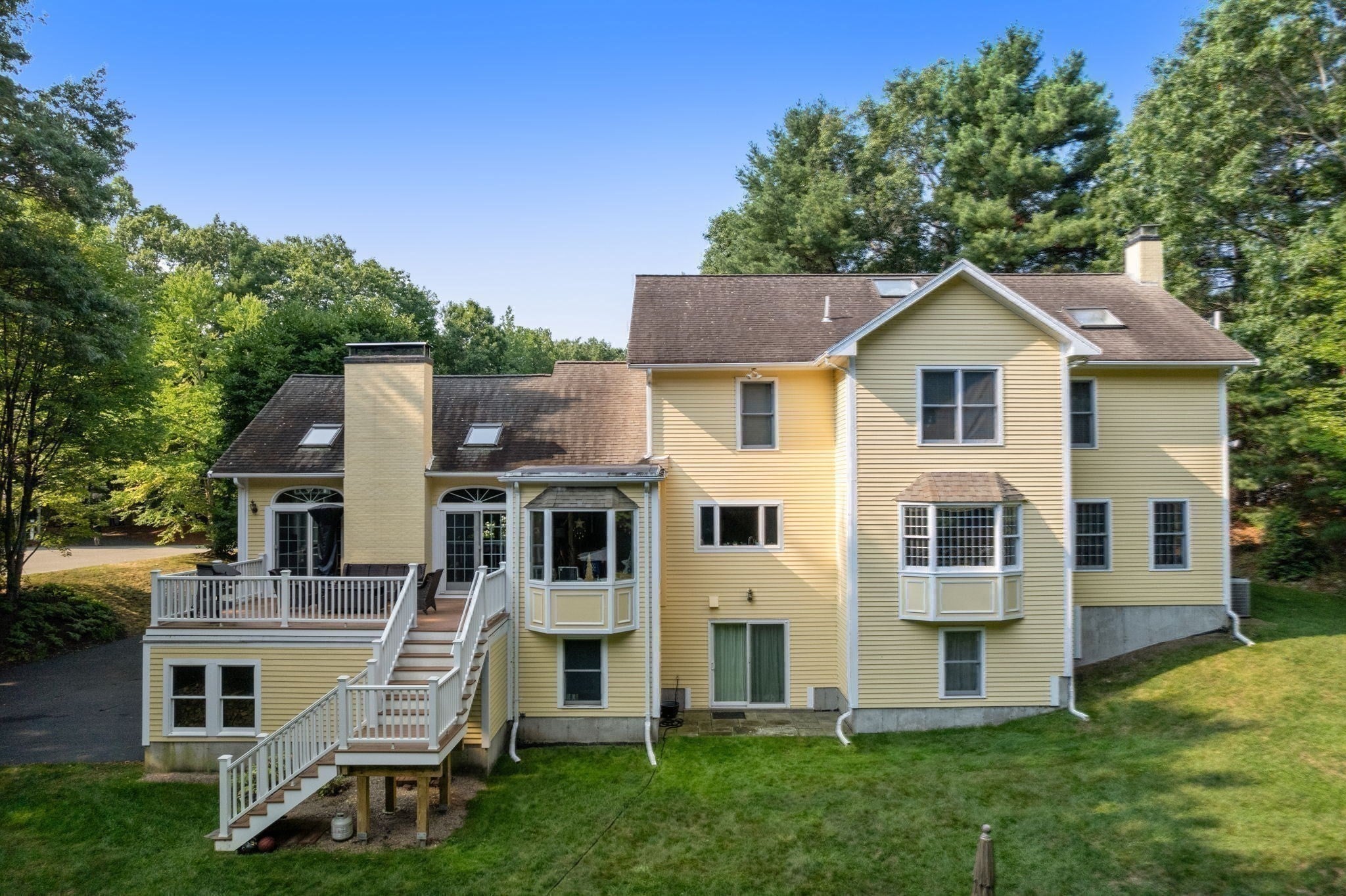 2 Sanger Cir, Dover, MA Photo #36
