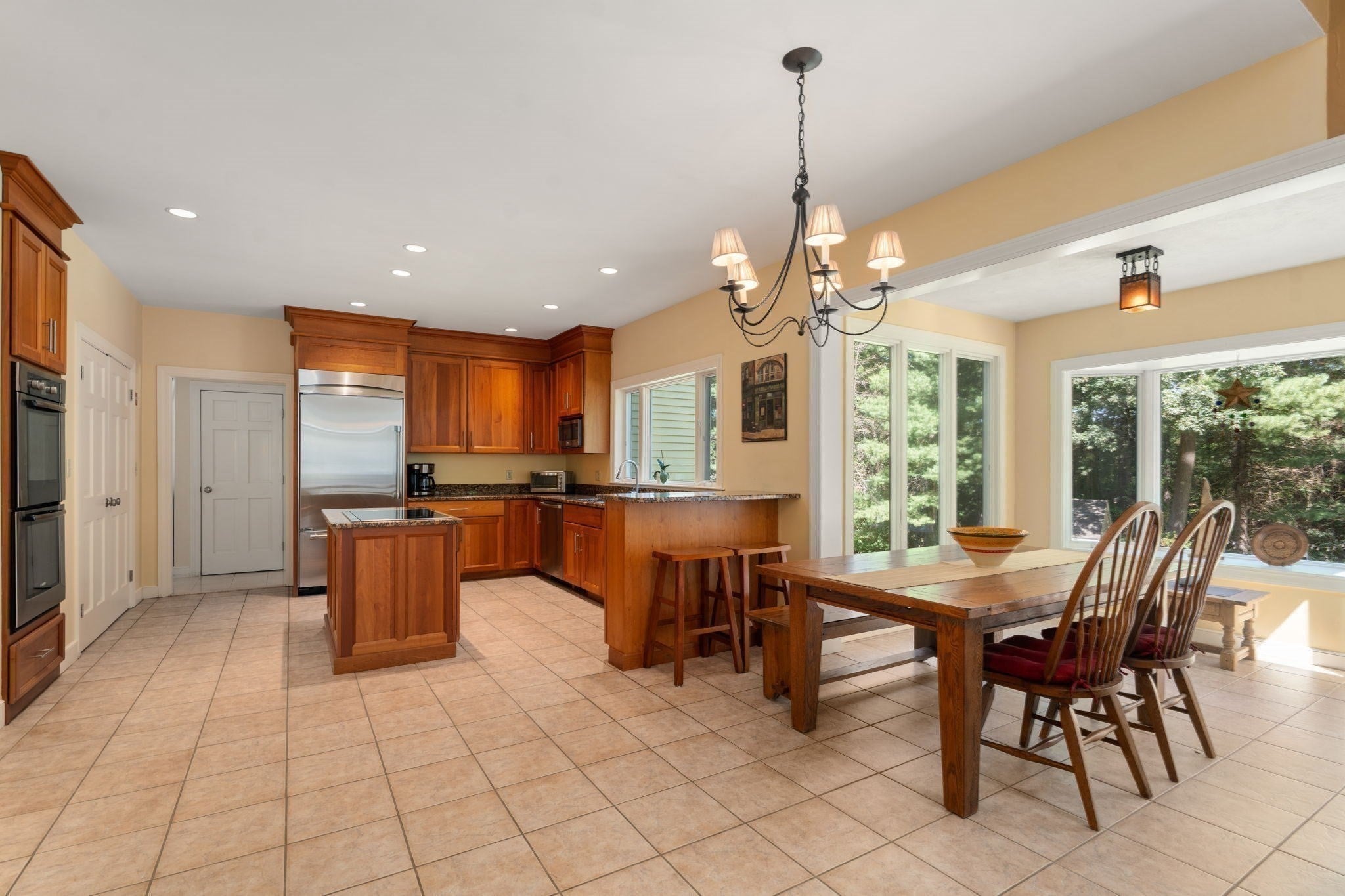 2 Sanger Cir, Dover, MA Photo #9